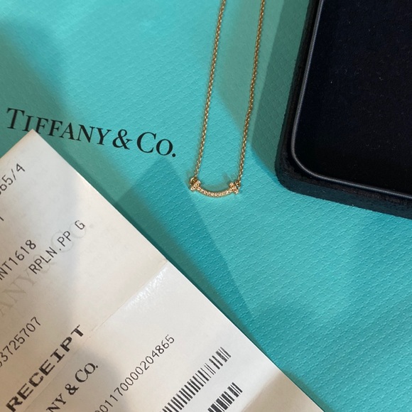 NEW Tiffany&Co T Smile 18k Rose Gold Diamond Necklace w/ Receipt Full Packaging - Picture 4 of 14